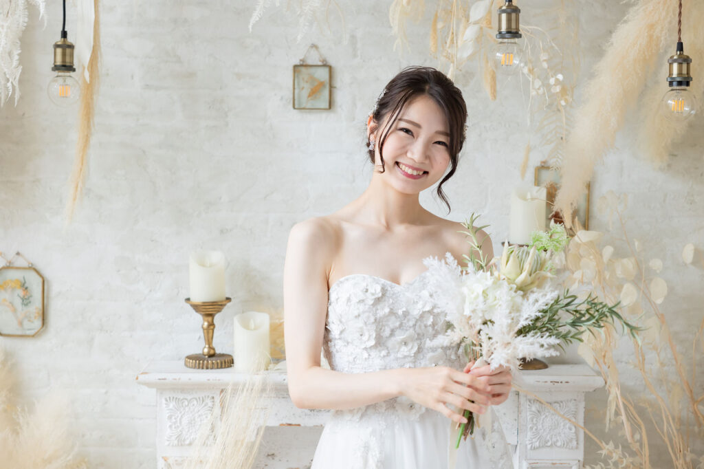 2025年のウェディングトレンド「フチなしウェルカムボード」を簡単につくる方法